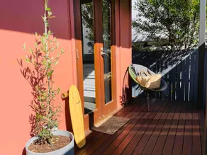 Cosy Apartment at North Shore Village Twin Waters - Private Garden - 2 Min Walk to Beach & River - Image 3