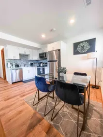 Spacious and Cozy 3BR Suite with Backyard - Image 3