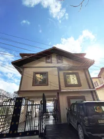 PALACE ON Woods 4bhk - Image 4