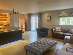 The Oaks, Luxury 2 bedroom cottage in a peaceful location - Image 2
