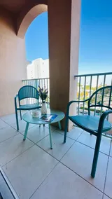 Skyline Horizon | 5th Floor Balcony & City Views - Image 3