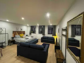 Market Dream King Bed, Deluxe Town Centre Studio - Image 3