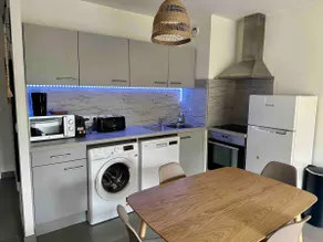 Beautiful 2 rooms – Close to port – Parking – Air conditioning - Image 2