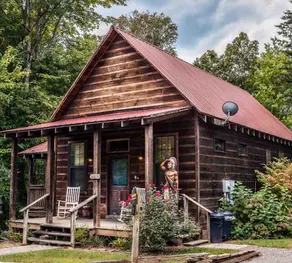 Pigeon Forge Mountaintop Cabin 1 Mile From Parkway - Image 2