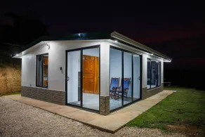 Beautiful Horizon House - Image 5