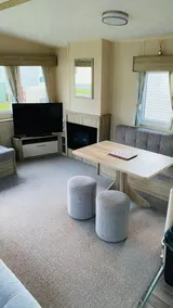 Seaside Holiday Park 4-bed Caravan in Heysham - Image 4