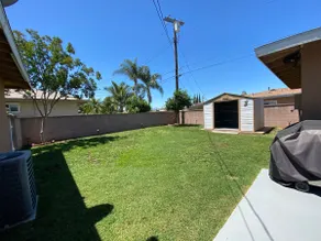 Beautiful 4BD Home- Central Location-Big Yard! - Image 5