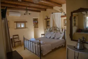 Kritikies Traditional Apartment Eltynia - Image 2