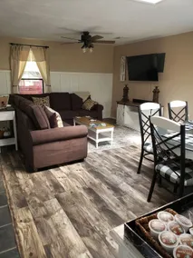 Langel Creek Ranch Guest House - Image 5