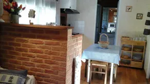 Air-conditioned cottage in Périgord Noir with indoor pool - Image 3