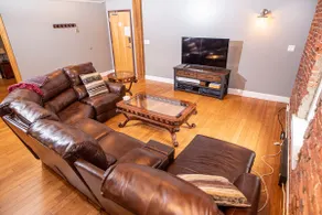 Georgia Street 4 Bedroom Condo Downtown - Image 5