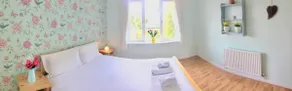 Apple Perch 2BR Flat - Free Parking - Image 3