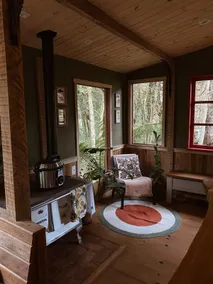 Osho's cabin - Image 4
