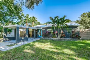 Boutique Bungalow with Private Saltwater Pool - Image 3