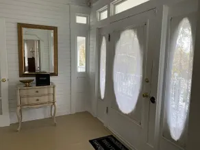 Cozy, Country Farmhouse, Entire House - Image 4