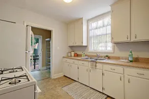 Blue is waiting for you! Popular Park Circle 3br - Image 4