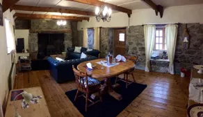 The Loft Cadgwith (Old Cellars Flat) - Image 3