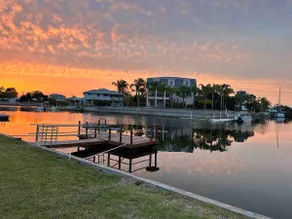 Newly Remodeled | Direct Gulf Access Retreat - Image 2