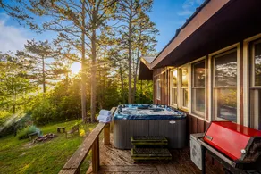 Morwood House - Mountaintop of 15+ Private Acres - Image 4