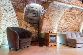 Unique Old Town Apartment - Image 2