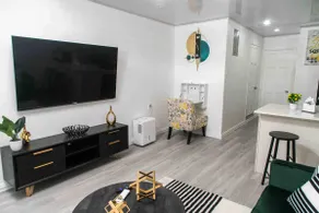 Bernard’s Luxury Suites- 1 Bedroom - Image 3