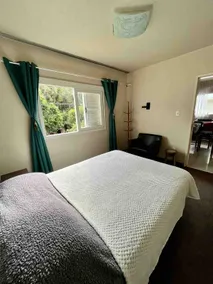 Nice house with parking included - Image 4