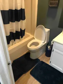 Renovated Apartment In Ottawa - Image 5