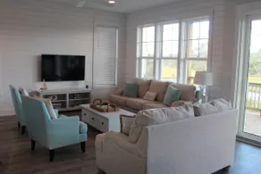 Gorgeous Marsh Views and 2 Blocks from the beach! - Image 4