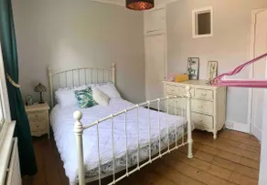 Stylish Victorian 2 Bed Townhouse - Image 2