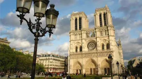 Central Paris! Le Marais, Rue du Temple - Image 3
