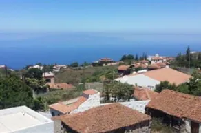 Sunny Terrace with Teide & Ocean Views - Image 5