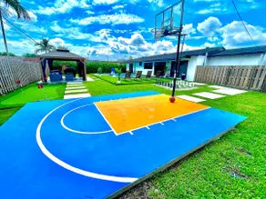 Heated Pool/Basketball Court/Ping Pong Table/Golf - Image 2