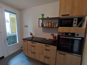 Bright and well-located apartment with parking. - Image 5