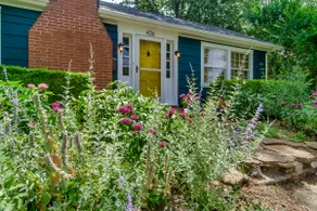 Yellow Door Cottage, Quiet St., Near Downtown/MSU - Image 2