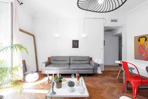 3-Brd Apt in trendy neighborhood - Image 3