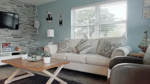 *REMODELED Beach Condo half a block from the ocean - Image 4