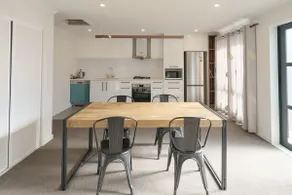 Snowy Peak Apartment - Image 4