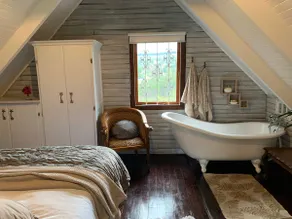Standard Cabin 1 - Image 4