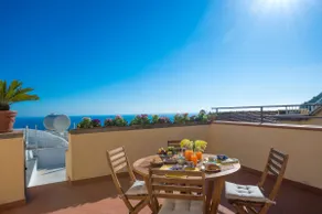 Positamo House lejlighed med privat terrasse - Image 3