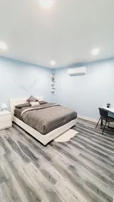 A cozy suite, with a separate entrance - Image 5