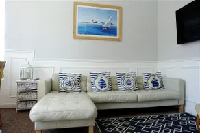 The Captain's Lodge Looe - Image 5