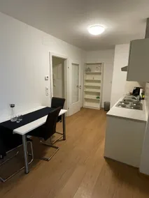 Centrally located condominium with balcony - Image 5