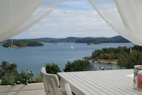 Stylish cottage with panoramic views – built in 2013 - Image 2
