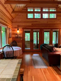 CRAFTSMAN CABIN #2. The McKenzie River experience. - Image 4