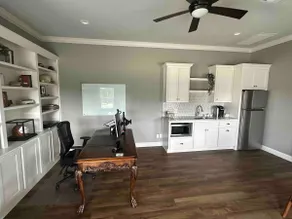 Convenient Country Retreat (12 miles to downtown) - Image 2