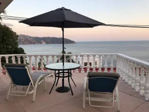 Bungalow with amazing ocean views - Image 3