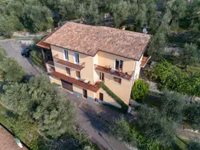 Villa Olivo | True View Spectacular Lake Panoram - Image 2
