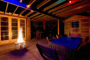 Enchanted Garden Cottage with Bikes and Air Con - Image 5