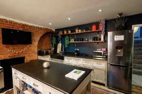 Boutique New Forest Stay | 2Bed, Terrace & Parking - Image 4