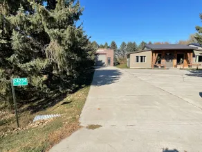 Okoboji Bunker House - Image 4
